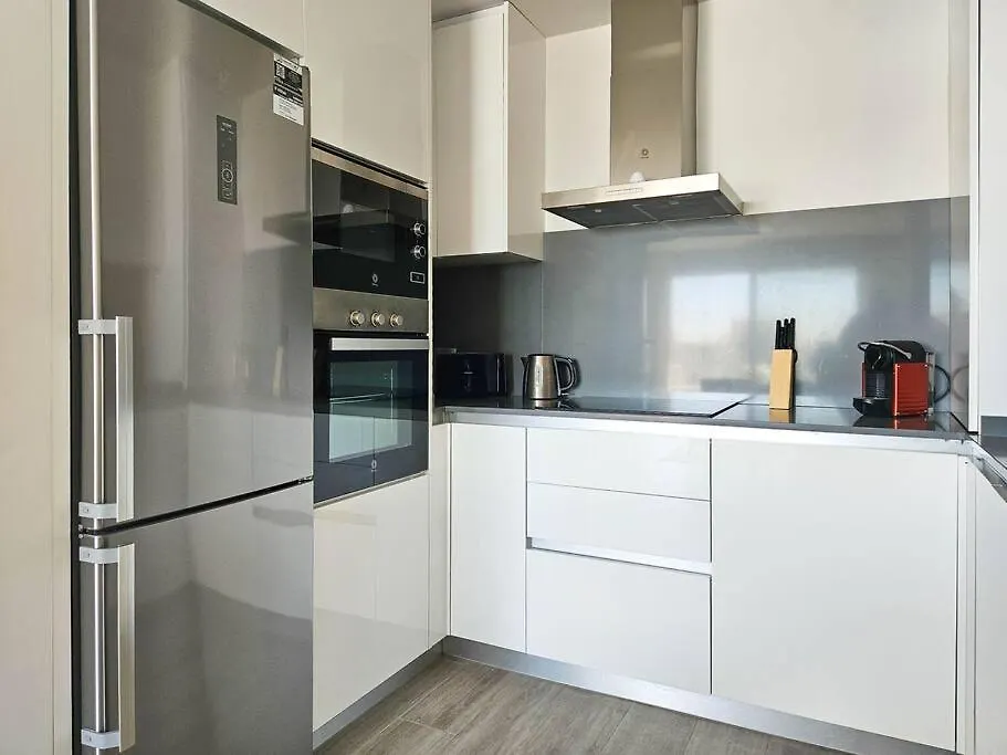 2 Bed Apartment In Le Mirage Iii, Cancelada Estepona