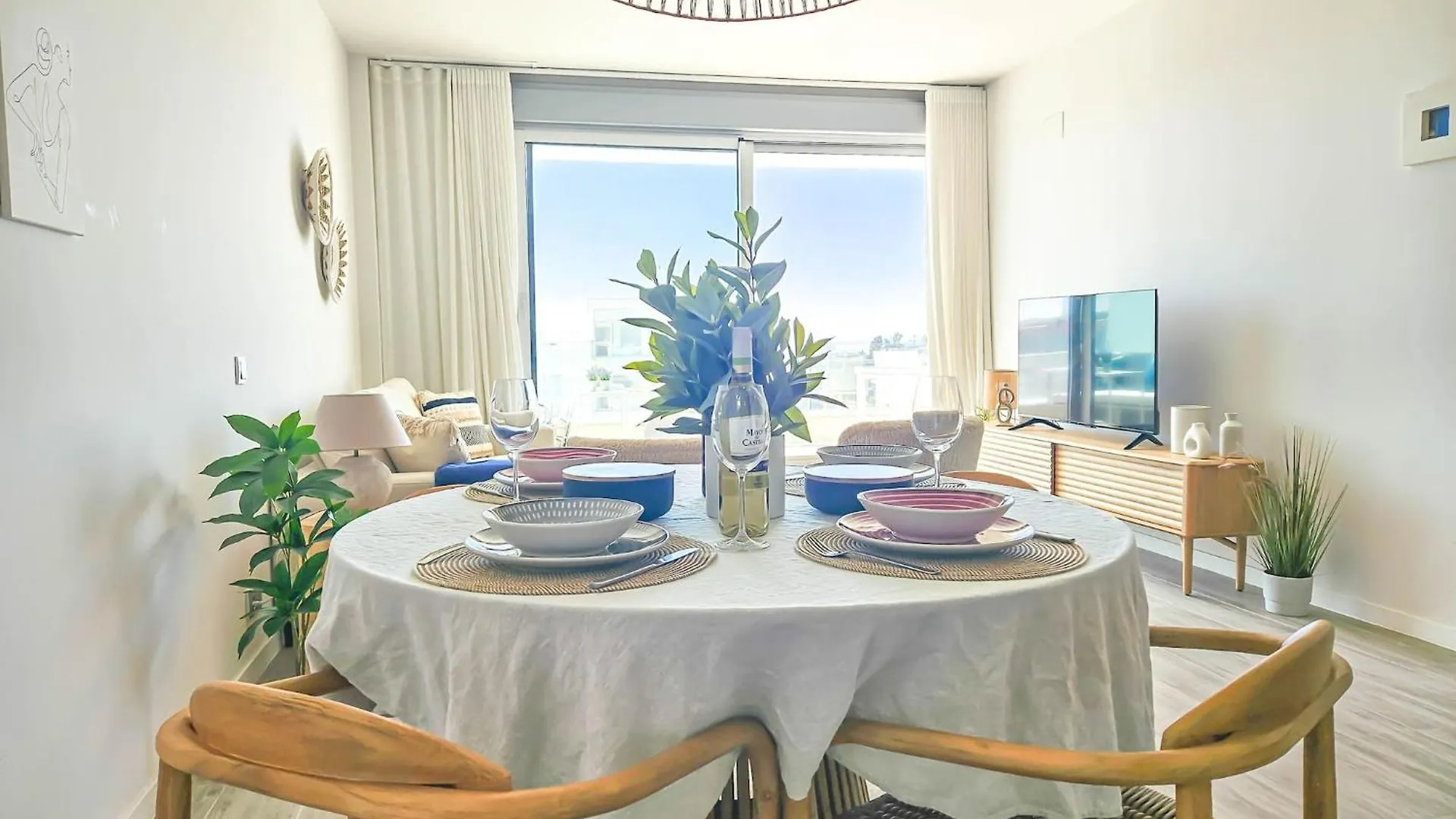 2 Bed Apartment In Le Mirage Iii, Cancelada Estepona