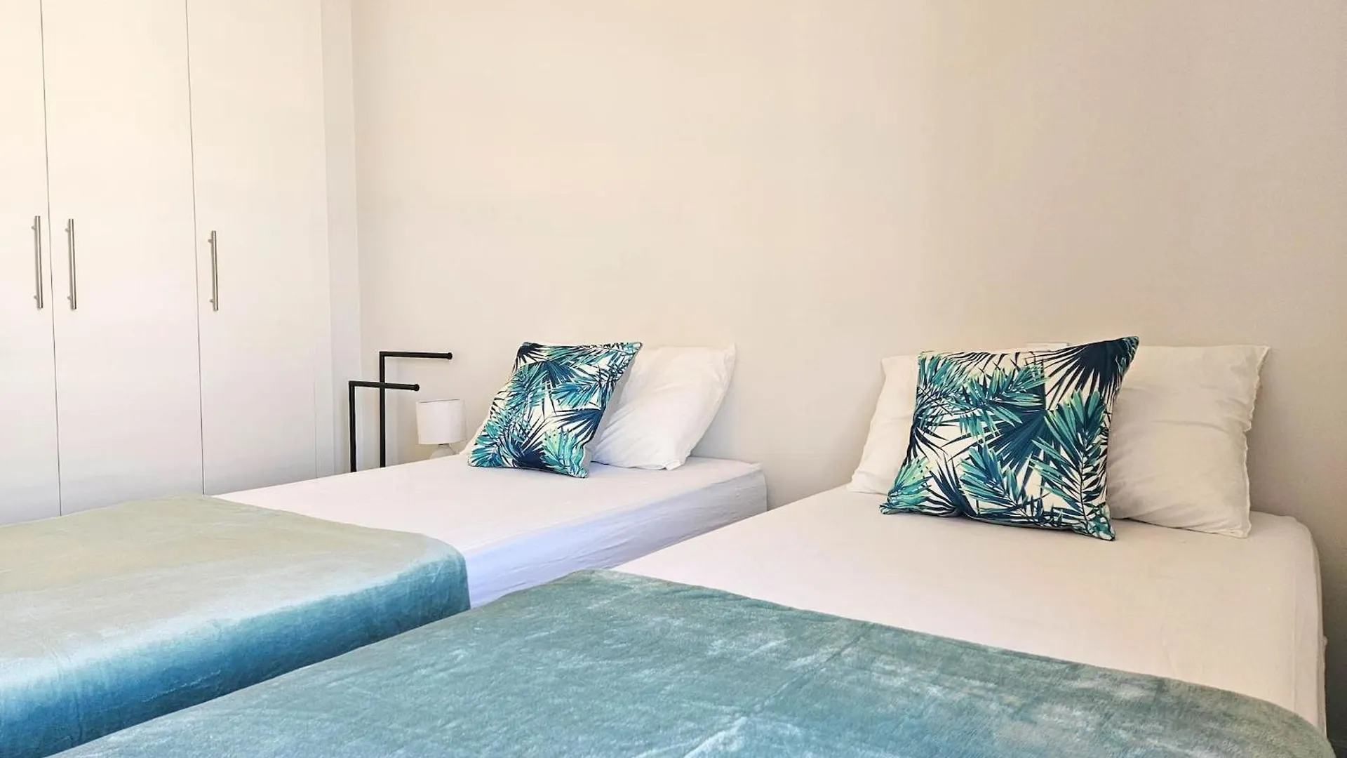 2 Bed Apartment In Le Mirage Iii, Cancelada Estepona Spain