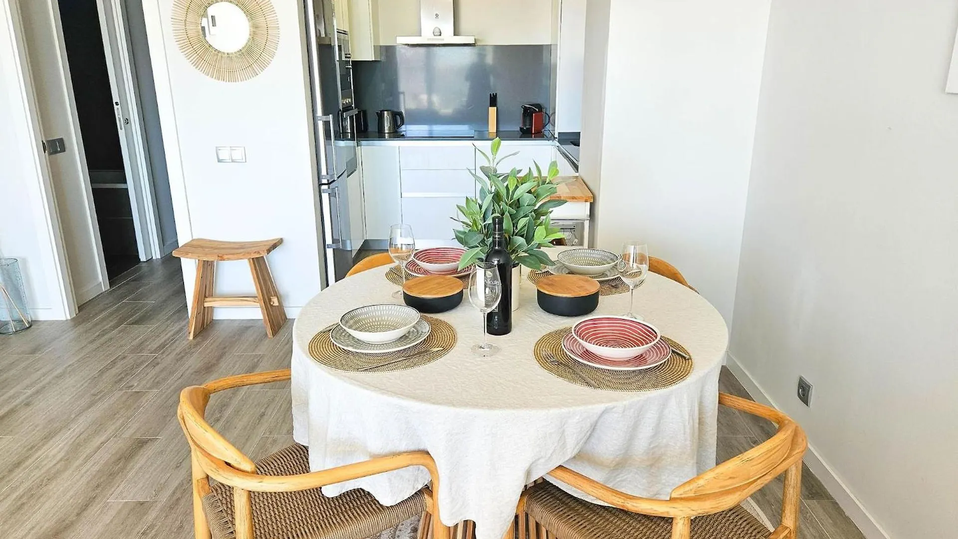 2 Bed Apartment In Le Mirage Iii, Cancelada Estepona