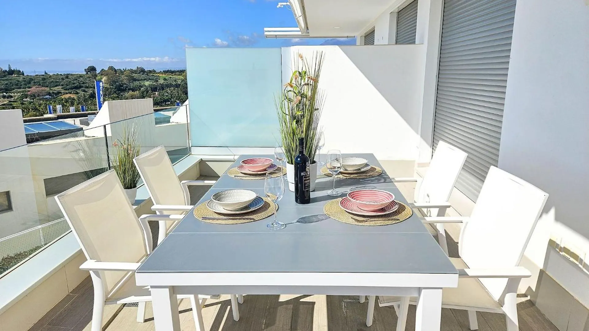 2 Bed Apartment In Le Mirage Iii, Cancelada Estepona