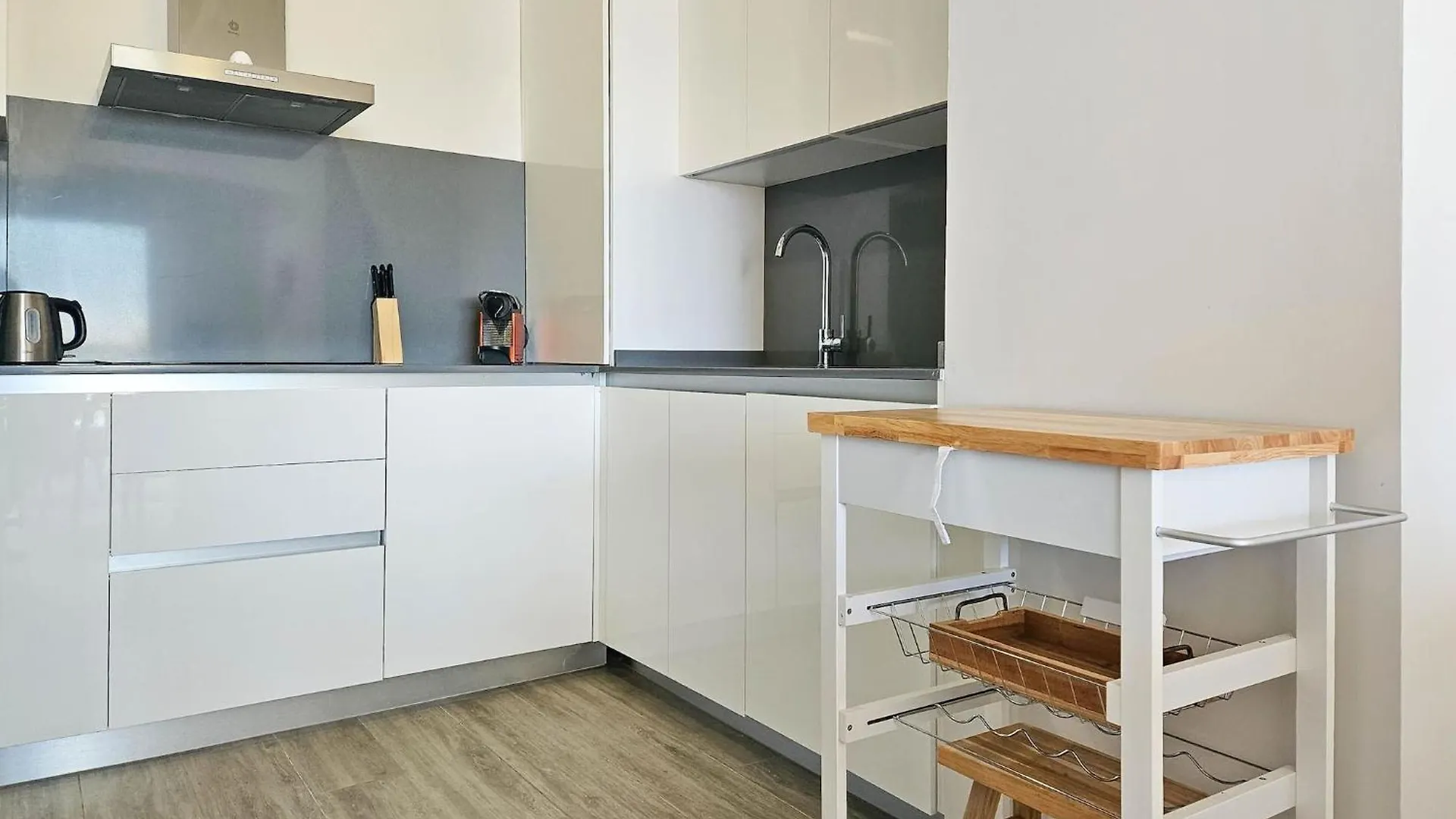 2 Bed Apartment In Le Mirage Iii, Cancelada Estepona