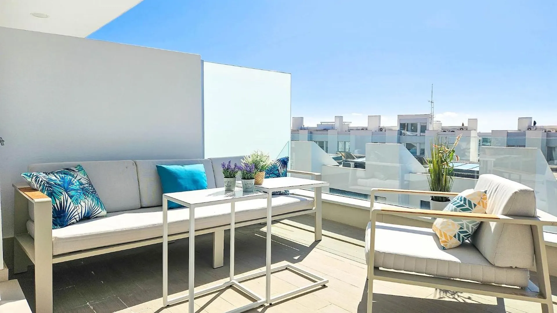 2 Bed Apartment In Le Mirage Iii, Cancelada Estepona