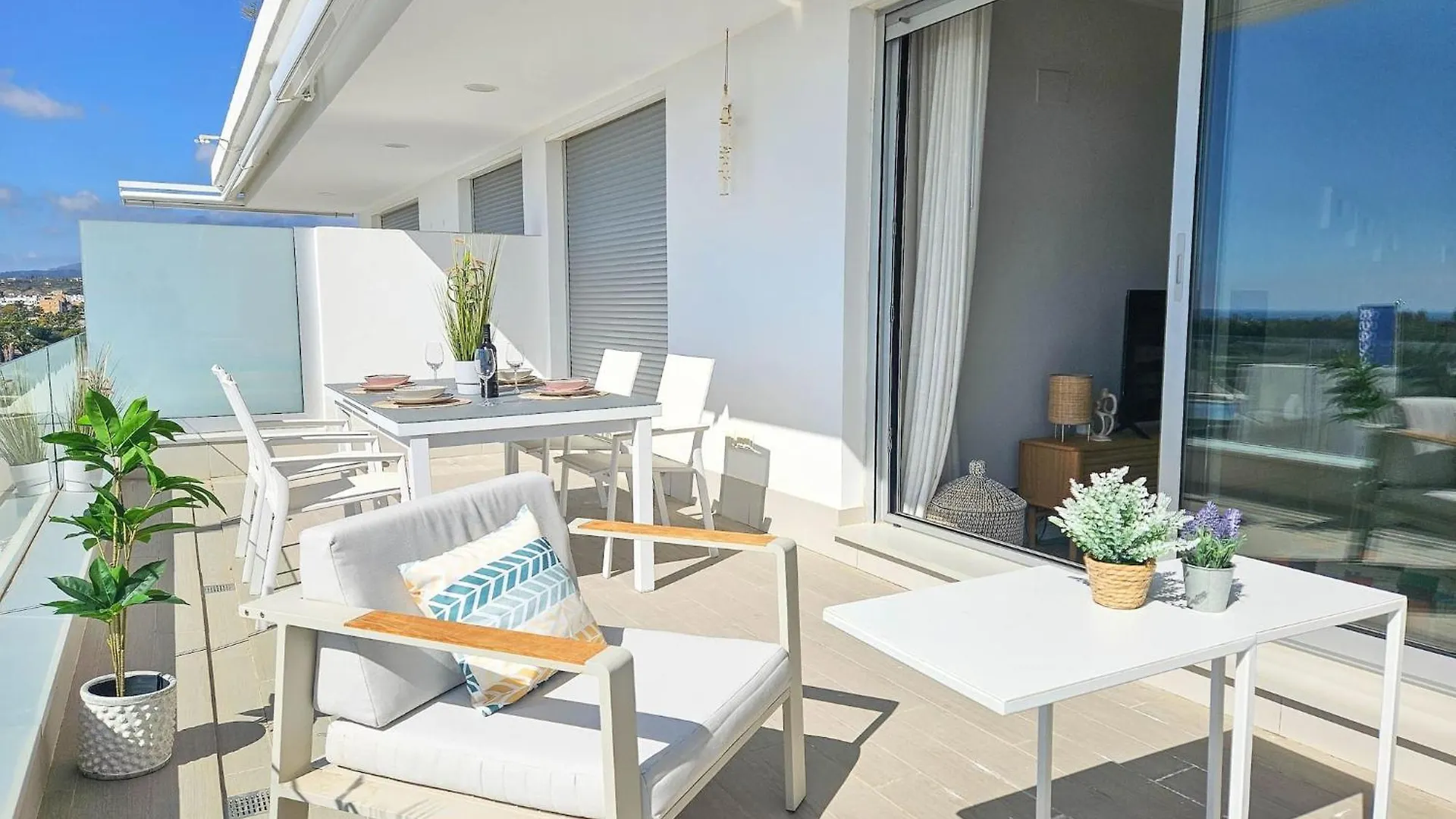 2 Bed Apartment In Le Mirage Iii, Cancelada Estepona